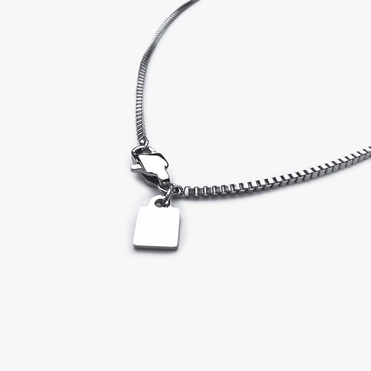 Oliver Pendant Necklace - Velvilo