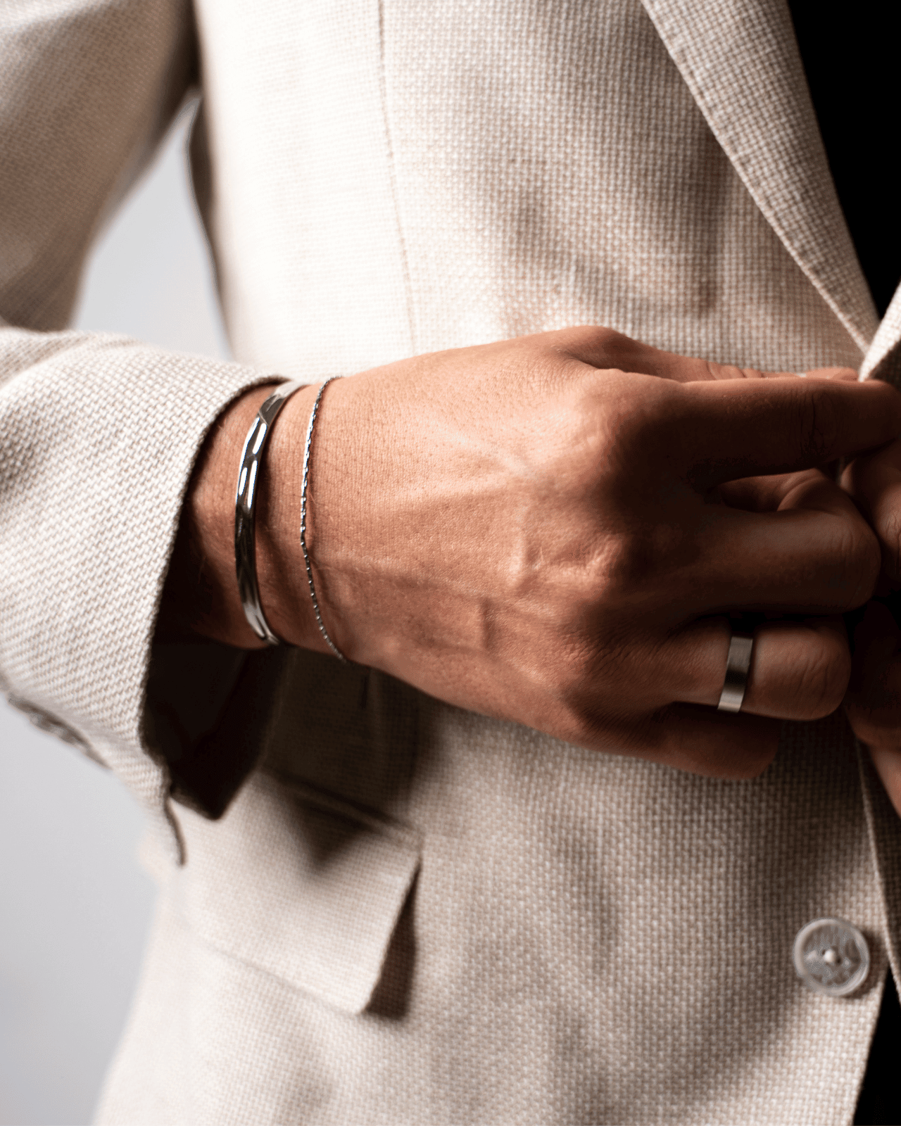 Philippe Unisize Cuff - Velvilo