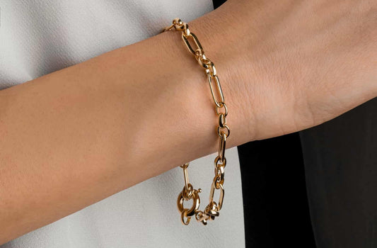 Why gold bracelets are the ultimate gift for the modern man
