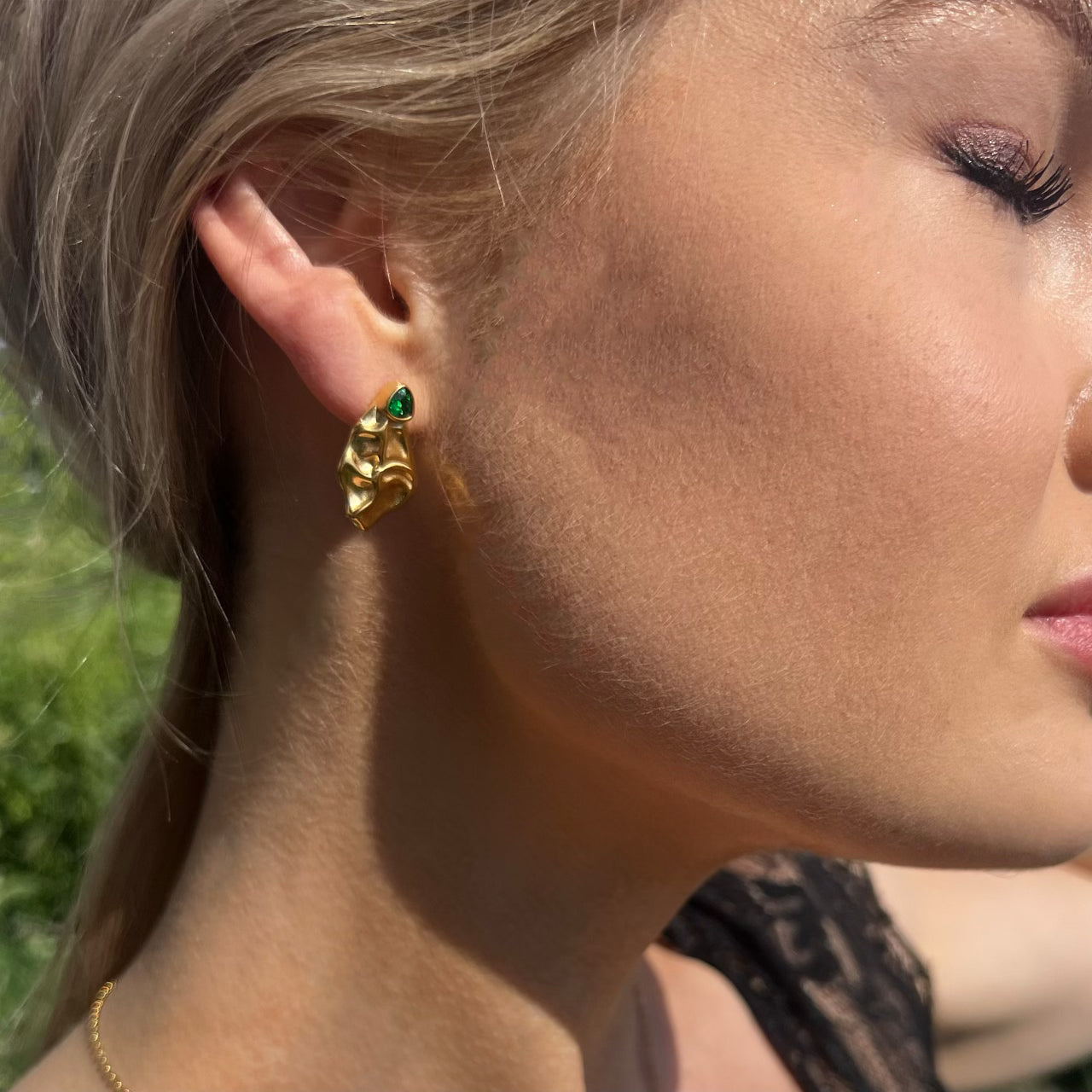 Golden Blätter Studs