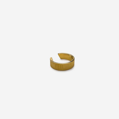 Ribbed Men's Ring Gold - Velvilo